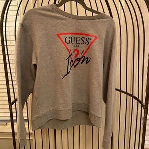 GUESS crewneck; size Small